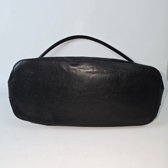 Gucci GG Canvas Hobo Black with Silver Hardware - Picture 9 of 15